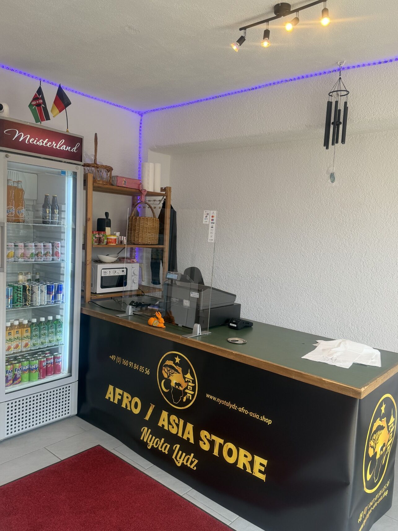 Nyota Lydz Afro Asia Store – Ladenbild Nyota Lydz Afro Asia Store - Ladenbild